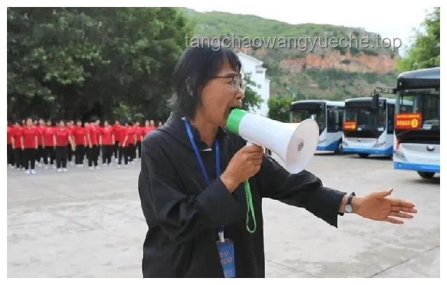 张桂梅：托起大山的希望，引领学生走出大山
